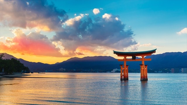 島全体が世界遺産 神が宿る宮島で厳島神社と弥山を味わい尽くす Origami